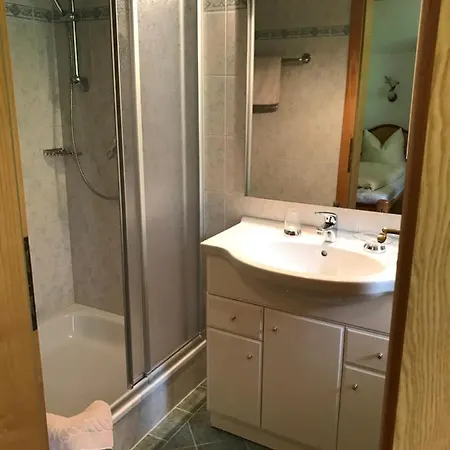 Fuer 4 Personen * Герлос